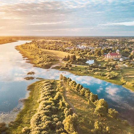Handmade Latgola - Vairak Ka Vienkarsi "Naktsmitne" Līvāni Buitenkant foto