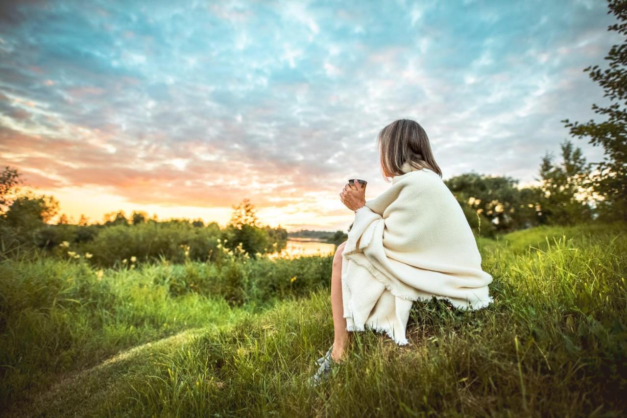 Handmade Latgola - Vairak Ka Vienkarsi "Naktsmitne" Līvāni Buitenkant foto
